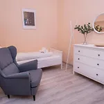 And Large Ac Away From Appartement Budapest