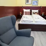 And Large Ac Away From Appartement
