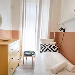 Appartement And Large Ac Away From