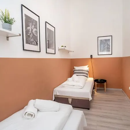 Apartment And Large Ac Away From