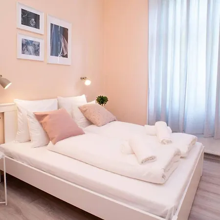 Apartment And Large Ac Away From *